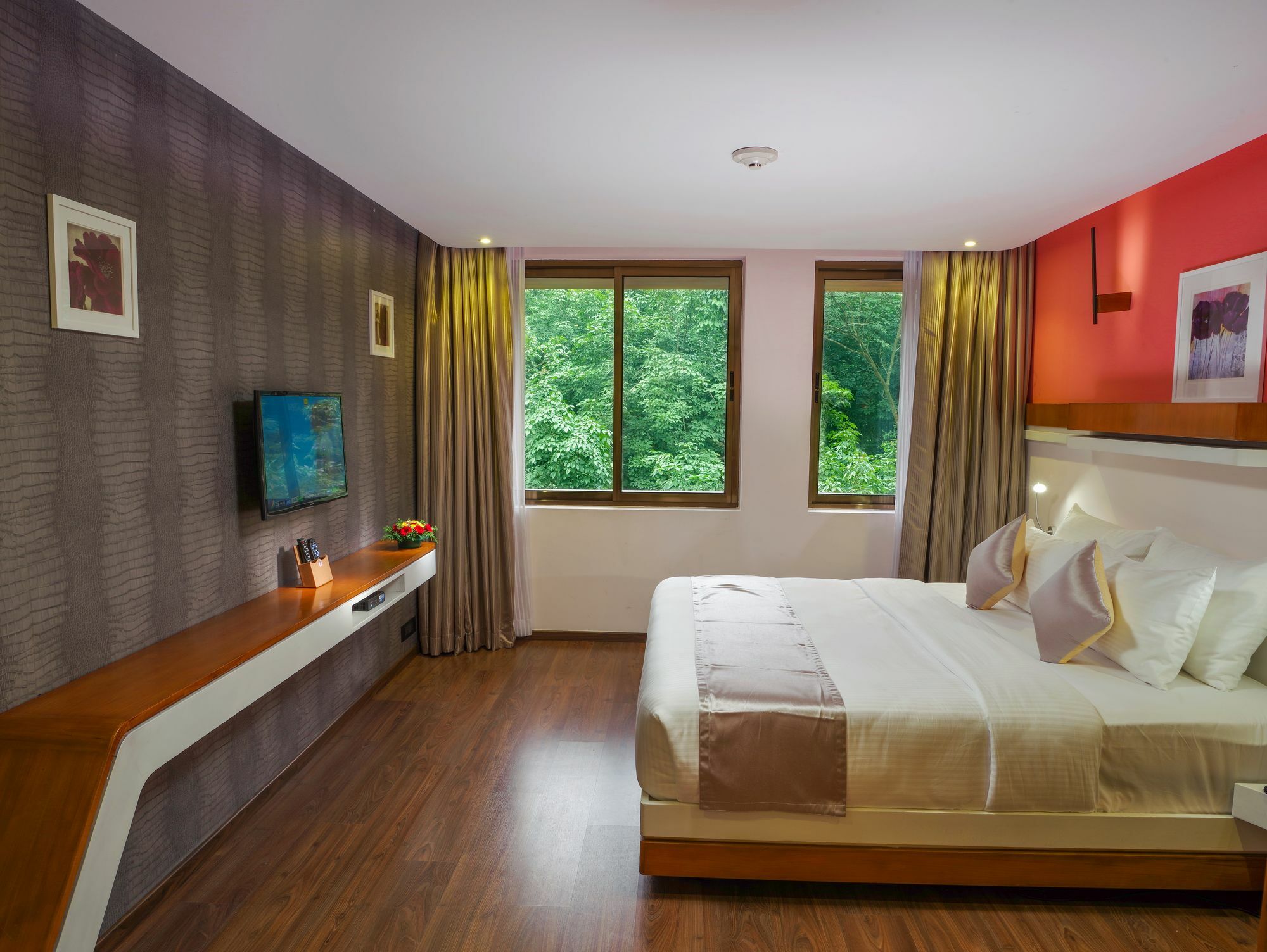 The Blooms Cochin Hotel Kochi Kültér fotó